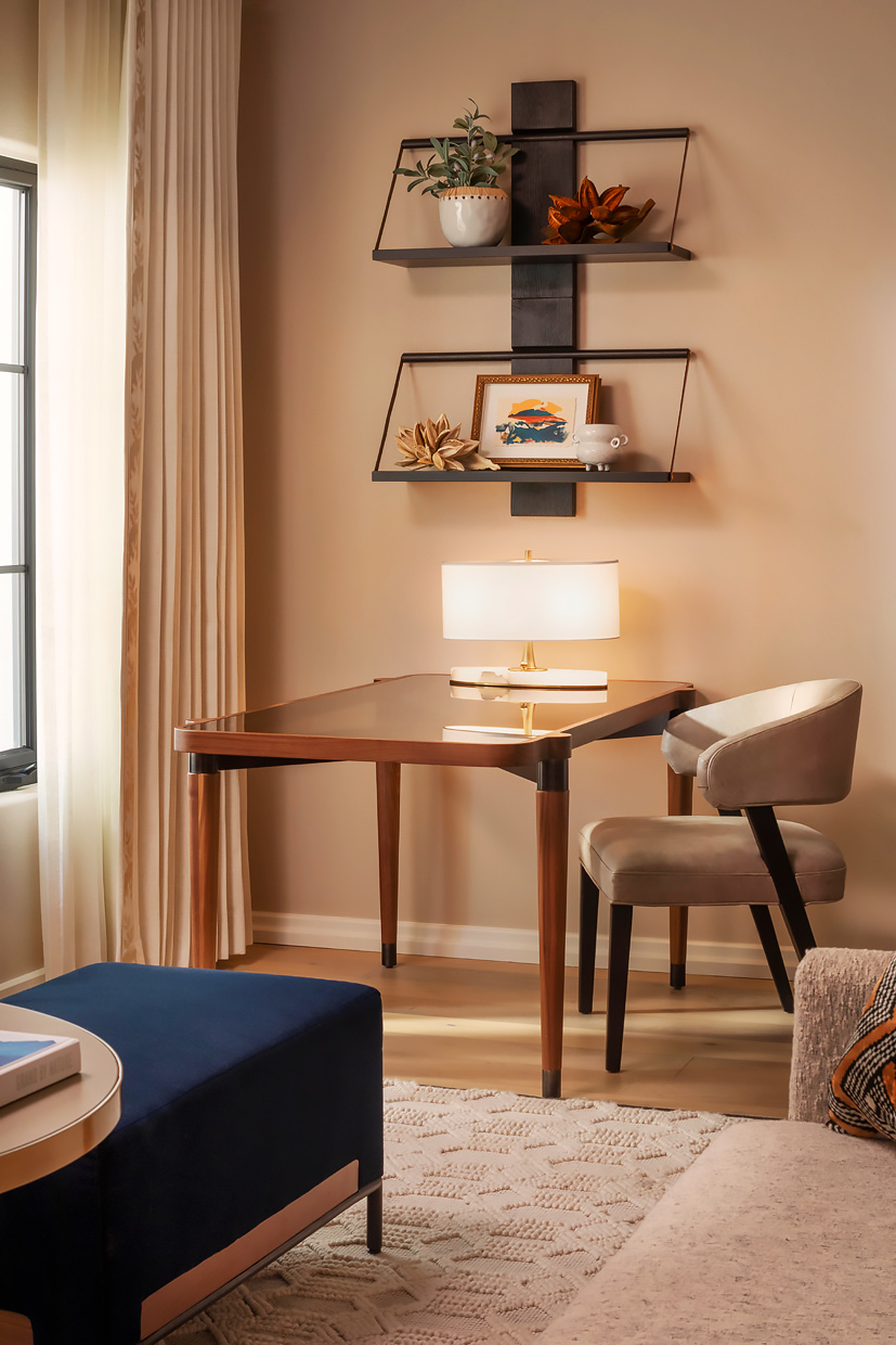 APF-Fairmont-Scottsdale-5128-Desk